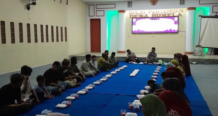 Buka Puasa Bersama Kepala Desa, Perangkat, Karang Taruna, Dan lembaga Desa Bumela