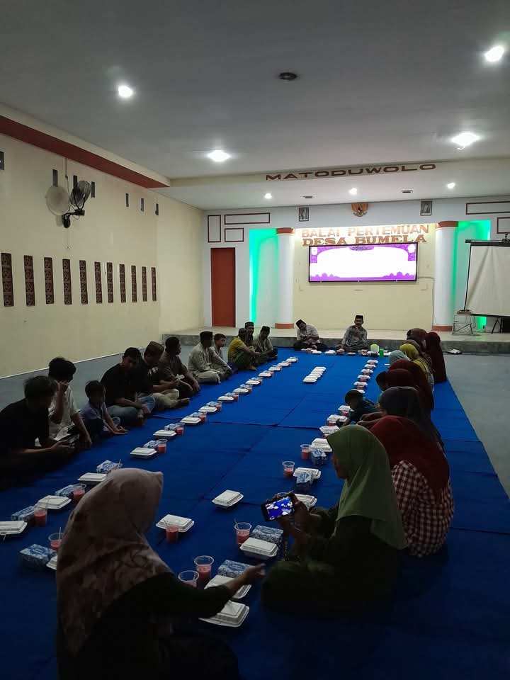 Buka Puasa Bersama Kepala Desa, Perangkat, Karang Taruna, Dan lembaga Desa Bumela