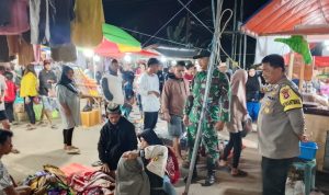 Patroli Gabungan Ke Pasar Malam Desa Suka Makmur