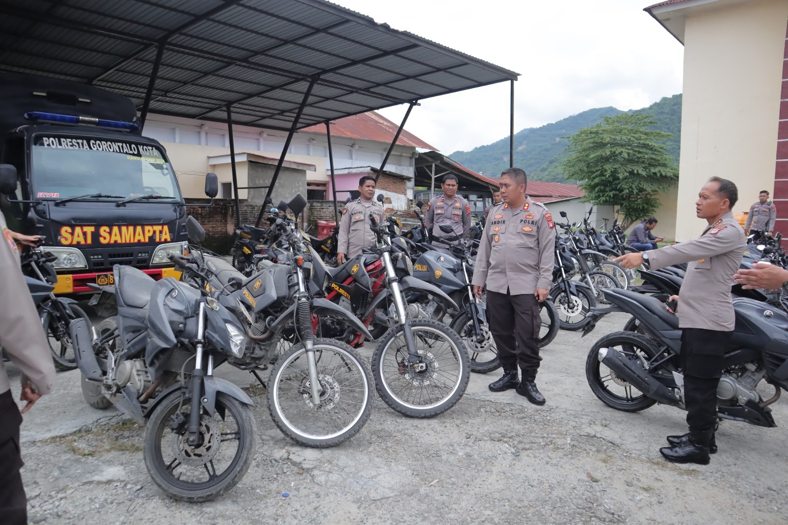 Kapolresta Bersama Wakapolresta Gorontalo Kota Lakukan Pengecekan Kendaraan Dinas, Pastikan Kesiapan Operasional