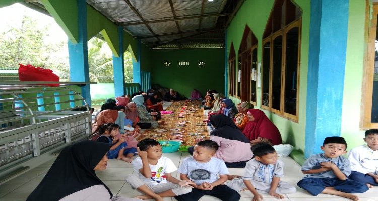 Lebaran Ketupat Dan Do'a Bersama Sebagai Simbol Saling Memaafkan