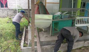 Sat Polairud Polres Boalemo Menyapu Masjid, Menyentuh Langit