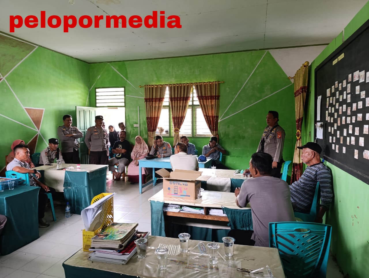 Pihak Yayasan Dan Perwakilan Aksi Berujung Tegang, Tiga Kepala Madrasah Sampaikan Keluh Kesah