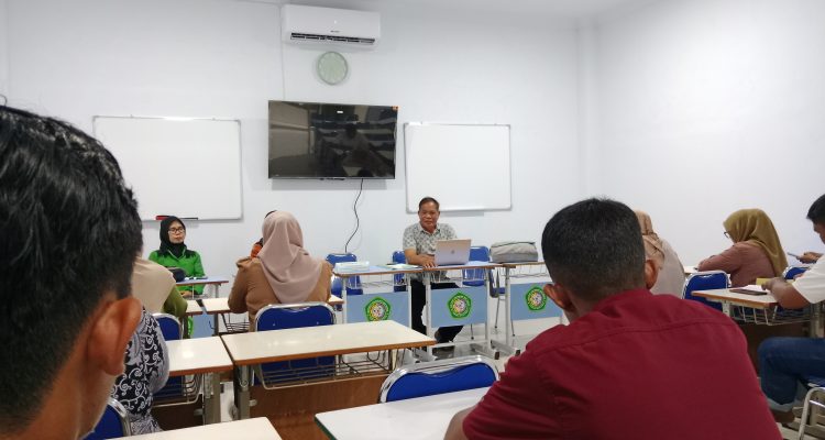 Pertemuan Perdana Calon Mahasiswa Baru Bersama Rektor ITB Boalemo Dr. Abdul Gaffar La Tjokke, M. Si Dan Para Dosen