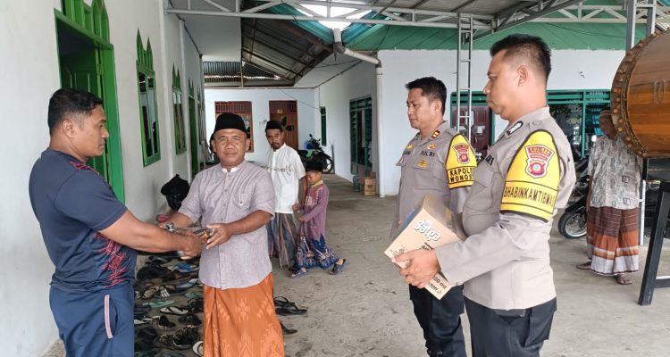 Polsek Wonosari Hadir Di Tengah Umat, Tebar Berkah Dan Hangatkan Silaturahmi Lewat Jumat Berkah