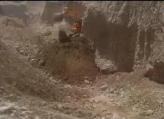 Excavator Yang Disewa Ferdi Mardain (FM) masih bebas Beroperasi
