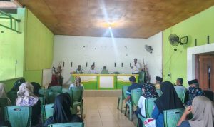 Puluhan Orang Tua Siswa Tolak Pengurus Baru Yayasan Semangat Eyato Di Desa Suka Damai